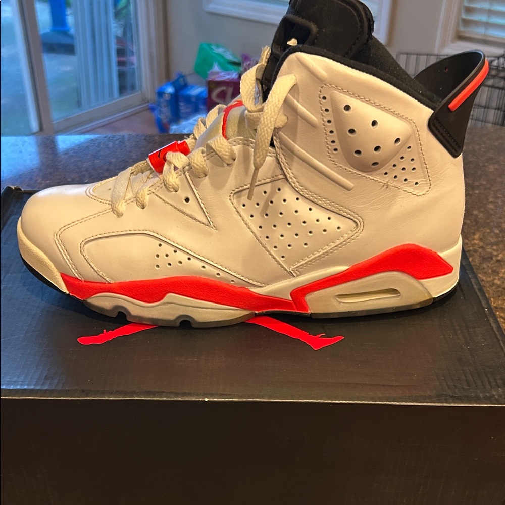 Men Air-Jordan Retro 6  Basketball Sneakers - White/infrared (2014)